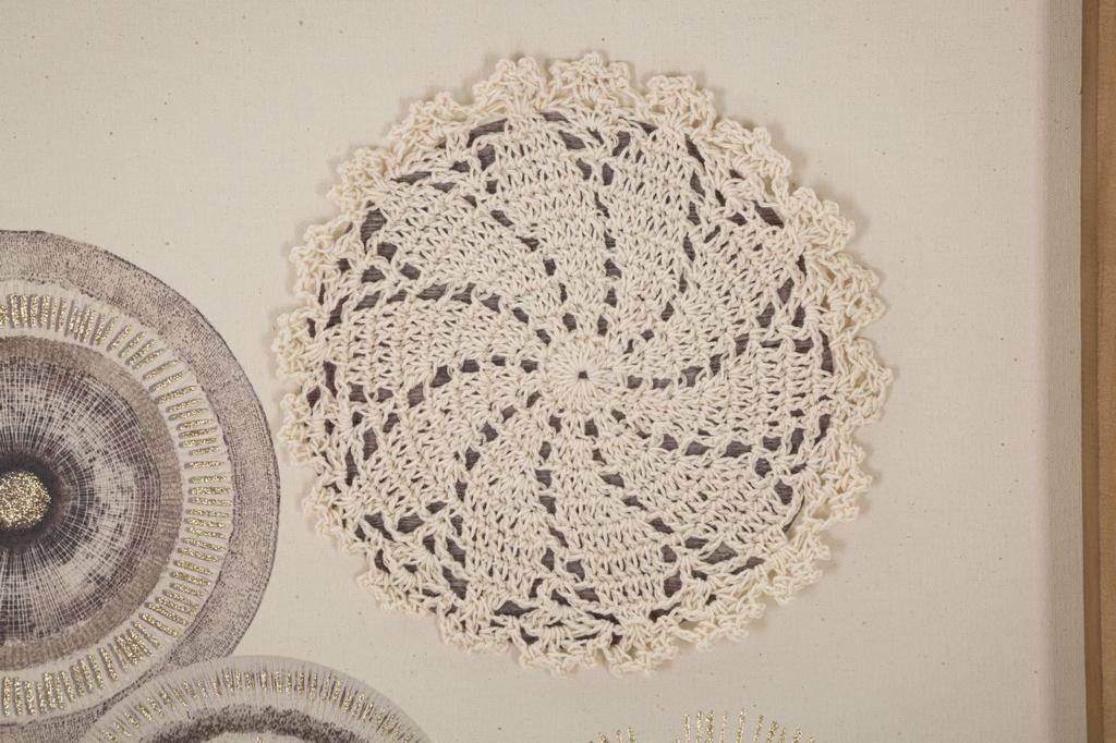 Wanddruck Circly mit Anwendung Circly cm 45X3,2X60