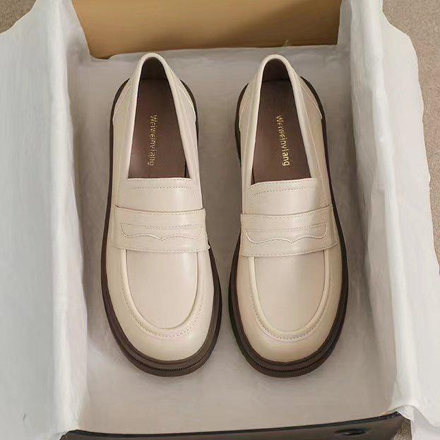 

Женские лоферы на массивном каблуке в стиле ретро, весна 2024: Кожаные слипоны в британском стиле на мягкой подошве 37 грязно-белый