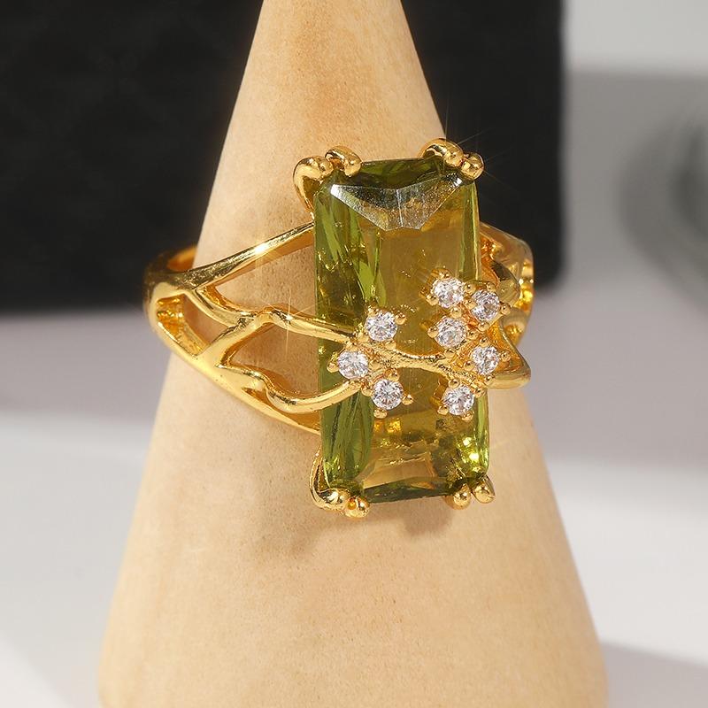 Vintage Inlaid Green CZ Women's Ring Classic Gold Color Hand Carving Branch Daily Wear Party Jewelry Anniversary Gift