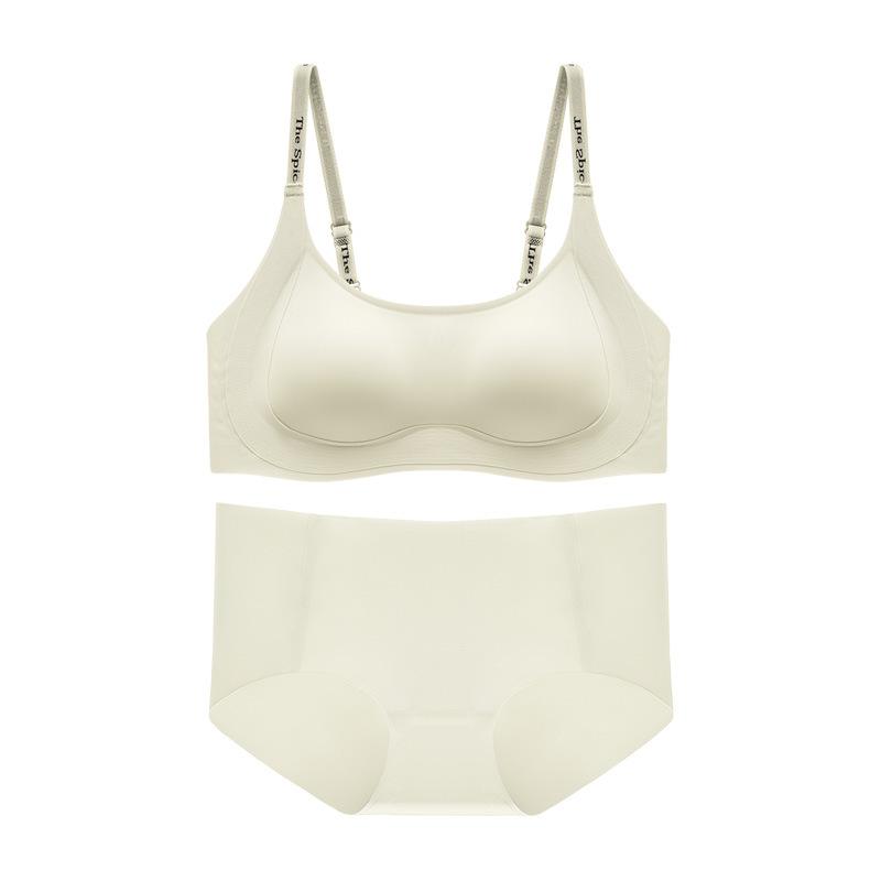 Summer light and thin liquid foundation underwear, large breasts and small seamless bras, closed breasts, anti-sagging women's bras