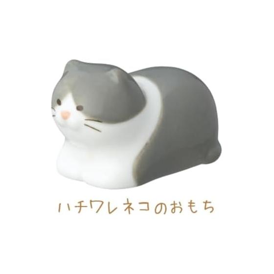 DECOLE Gorogoro Neko Chopstick Rest - Omoti (Rice Cake) - Ceramic, Approx. 27x48xh27mm