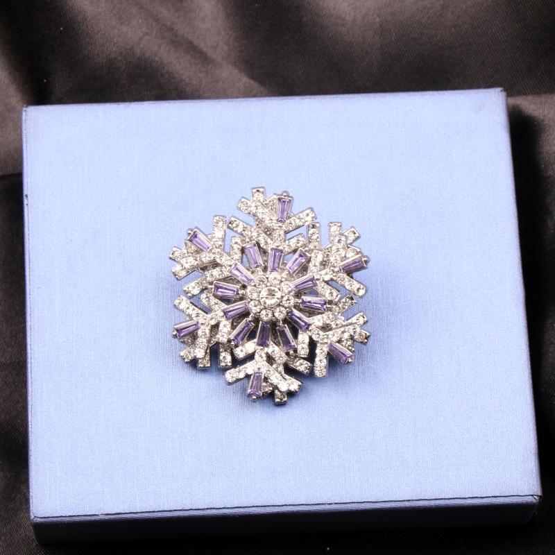 Klassische Damen Herren Elegant Exquisit Weihnachten Wirbel Schneeflocken Kristall Schalspangen Abzeichen Glänzend Boutique Anstecknadel Brosche