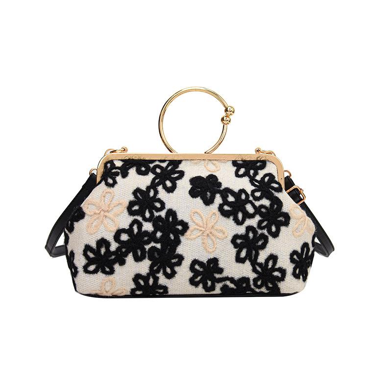 

High-quality simple embroidered handbag autumn and winter new national style contrasting color chain women s shoulder messenger bag bag