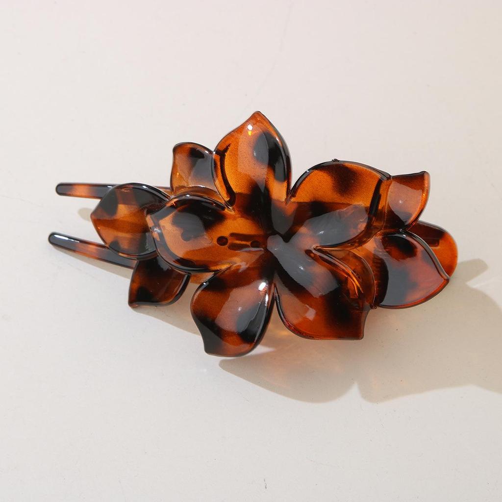 Trendy Summer Korean Duckbill Hair Clip: Flower Design for Women's Versatile Updo