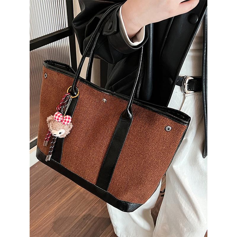 Niche Designer Autumn and Winter New Women's Bags Fashionable and Elegant Wool Handbags  One-shoulder Shopping Bags, Tote Bags