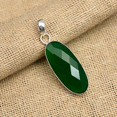 Grüner Onyx-Edelstein, handgefertigter Schmuckanhänger aus 925er Sterlingsilber für Frauen
