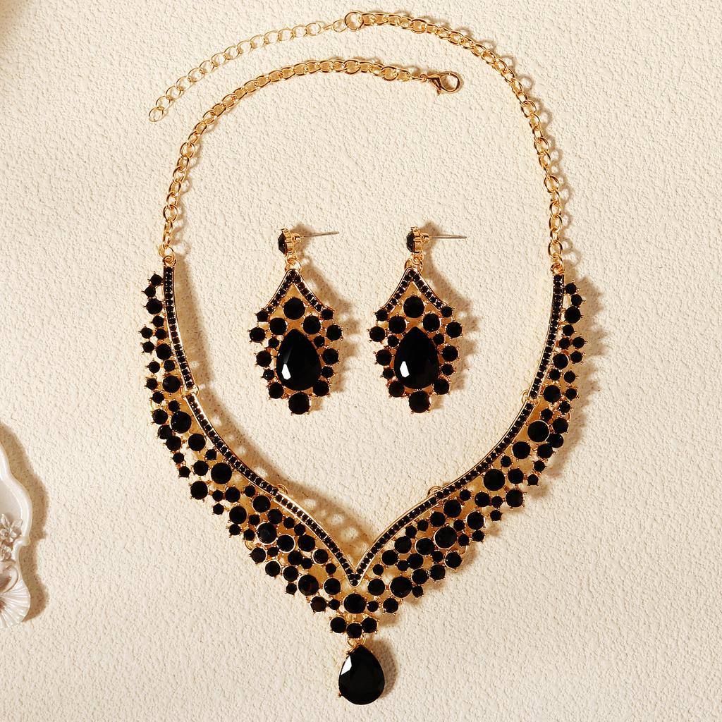 European and American Retro Necklace Earrings Set Bridal Wedding Banquet Dress Accessories Exaggerated Luxury Ruby Two-piece Set 2026