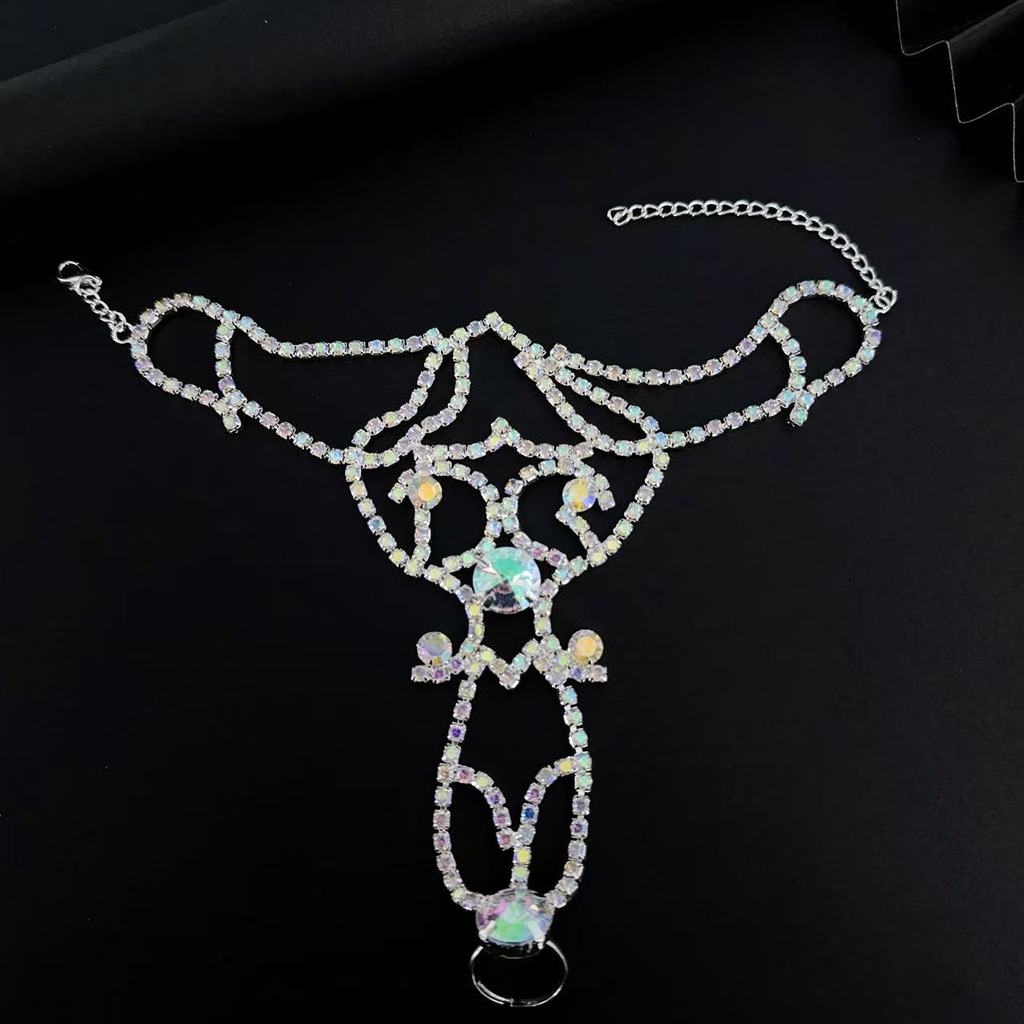 

Geometric Fashion Crystal Hand Chain For Women With Water Diamond Decor For Evening Parties срібний