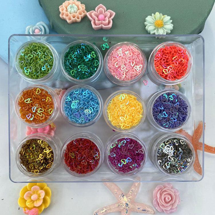 12-Farben Nail Art Glitzer Set: Rosen-, Blüten-, Herz- & Stern-Pailletten zur Handyhüllen-Dekoration