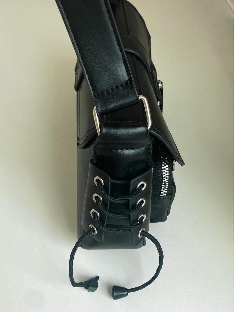 Trendy Textured Underarm Motorcycle Baguette Bag for Women 2025 – Versatile Crossbody and Shoulder Design