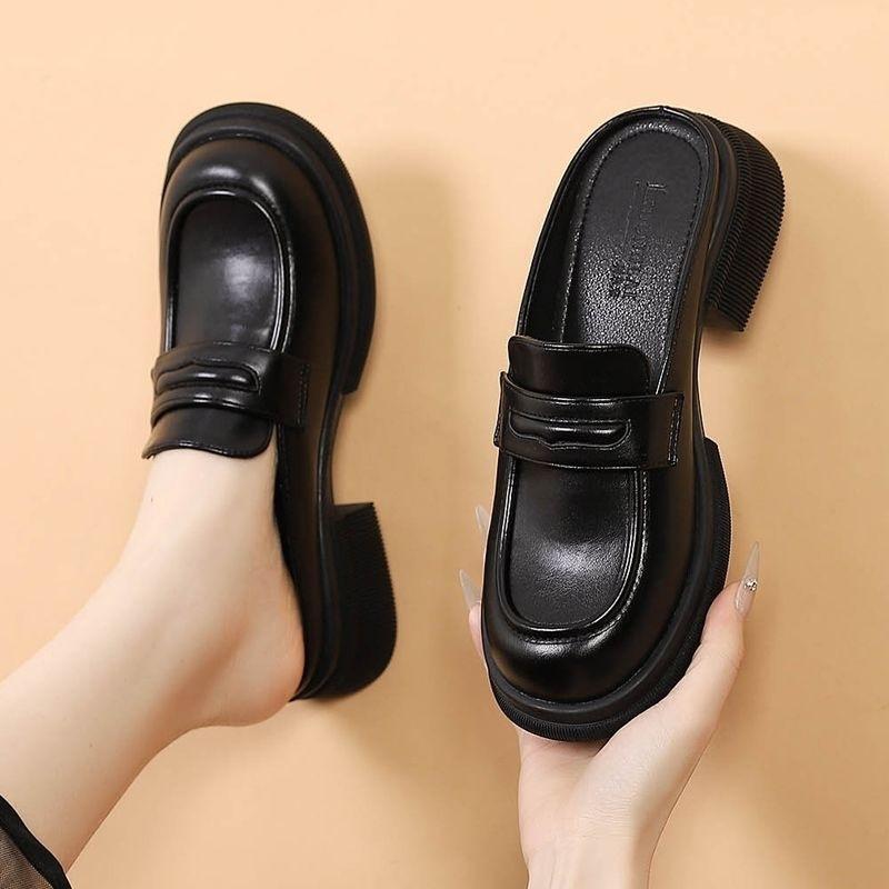 

Маленький человек увеличивает высоту головы сумки и полутапочки для женщин для ношения летом 2025 года, новая ленивая обувь без каблука, кожаные лоферы 35 чёрный