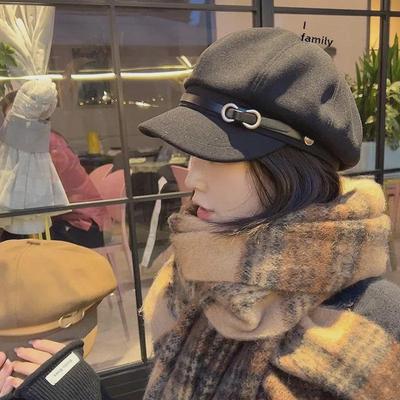 Dámská retro osmihranná čepice newsboy na podzim/zimu 2024 s přezkou na opasku - japonský styl, k obličeji lichotící kachní kšiltovka.