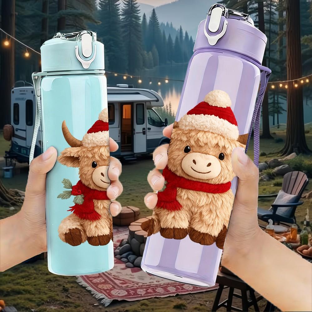 1PC Santa Hat Highland Cow 750ml Color Plastic Sports Water Bottle Leakproof Flip Straw Lid Suitable for Sports Office Home Use
