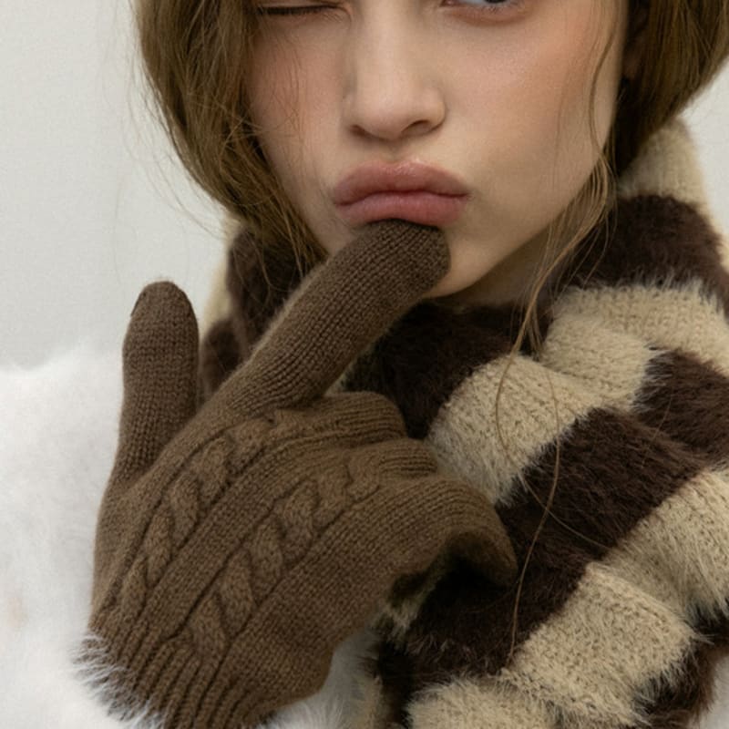 Tatiana Cable Knit Wool Blend Finger Hole Gloves GV8120 3 Colors