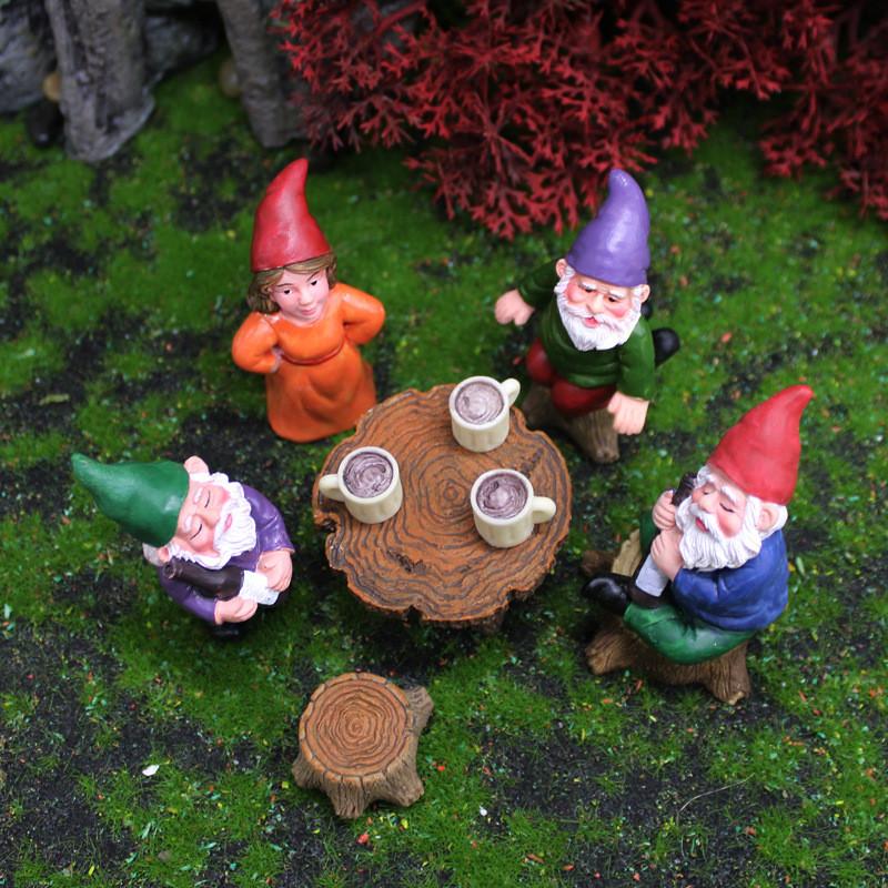 Resin Decorations Garden With Fantasy Dwarfs For Home And Patio Handicrafts