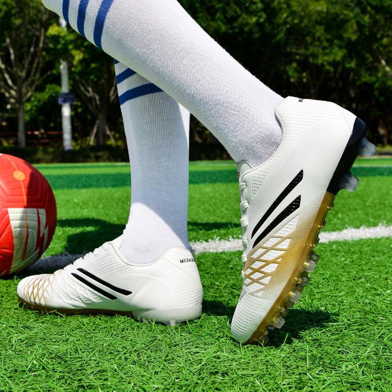 Men's Large-scale Football Shoes Long Nail Anti-slip and Wear-resistant TPR Artificial Corthop Outdoor Children's Football Shoes