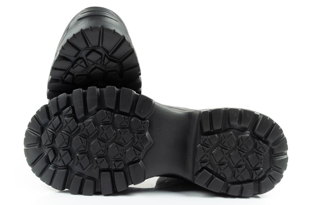 Lee Cooper Synthetic Black [LCJ-25-01-3743L] Y.40