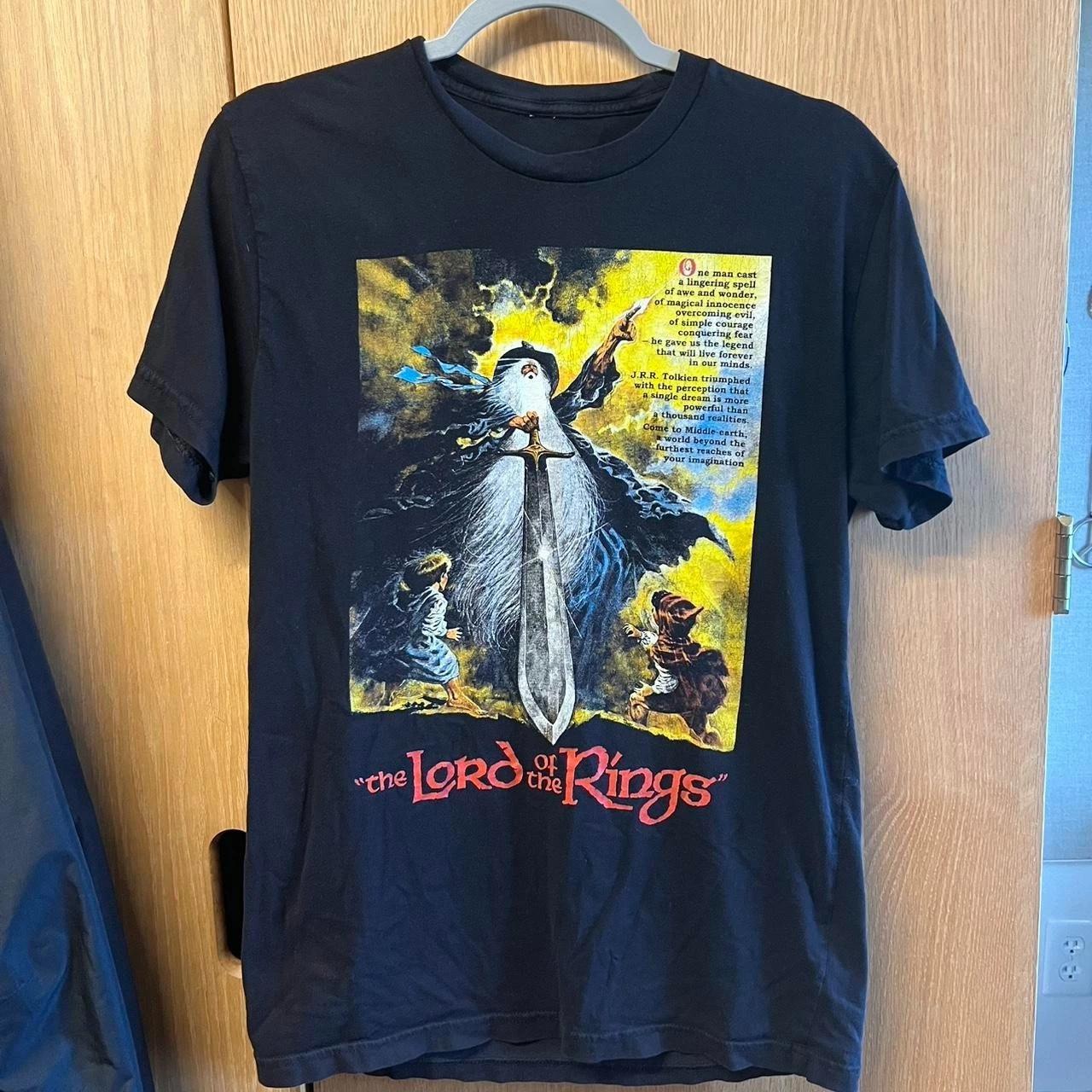 Retro lord of the rings movie tshirt reprint S