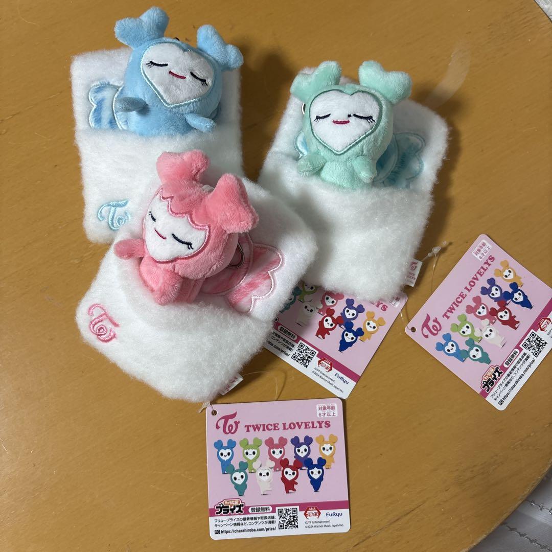 

[Б/У] Эксклюзивный пропускной чехол-катушка для футона TWICE LOVELYS Наён, Момо, Мина