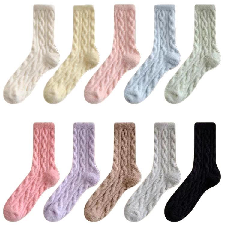 Cozy Women's Thick Plush Socks for Autumn and Winter - Warm Velvet Postpartum Home and Sleep Socks