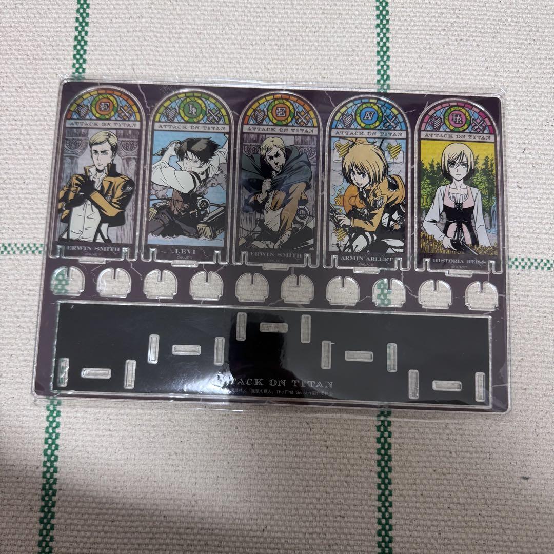 

[USED] Attack on Titan Anique Diorama Acrylic Stand