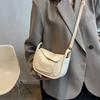 Feeling retro small square bag women's 2026 summer new niche portable commuter shoulder messenger bag women