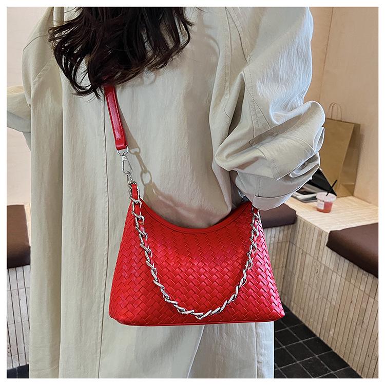 2025 Trendige gewebte Damen-Umhängetasche: Vielseitige Schulter- & Unterarmtasche