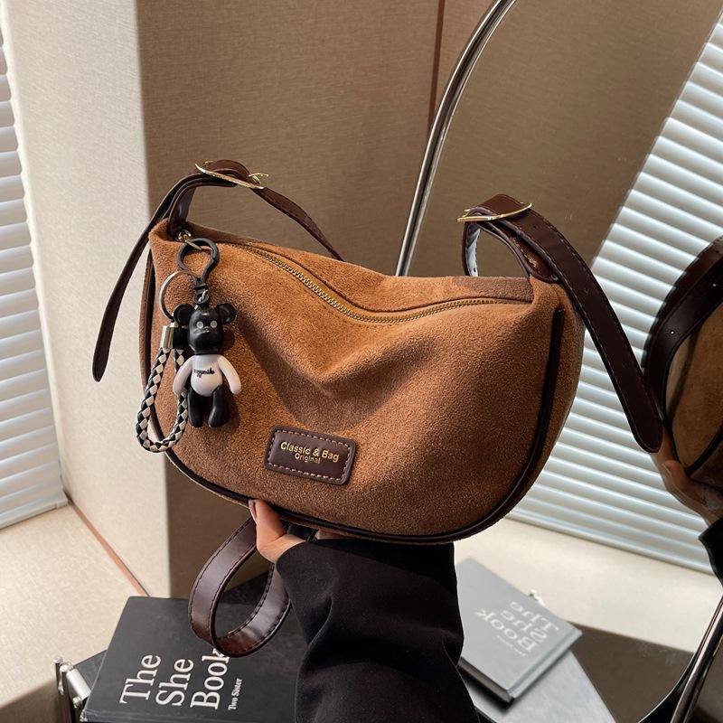 

Осінньо-зимова ретро-сумка-ніша Нова жіноча сумка 2024 року популярна універсальна сумка-почтальон Сумка для вареників на одне плече під пахвами коричневий