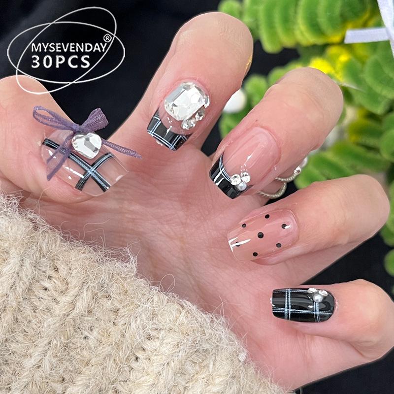 

High-End Flash Diamond Ribbon French Manicure Wearable Nail Tips for Autumn & Winter Handmade Nails XS Size #10 pieces/bag