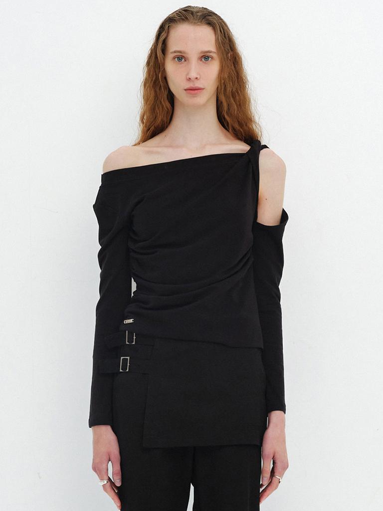 CERRIC Shoulder Twisted Top / Black