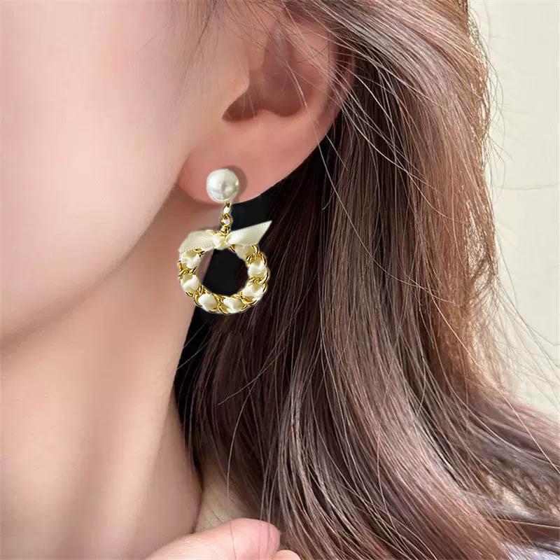 Elegant Autumn French Style Imitation Pearl Bow Earrings for Women Luofu Dream