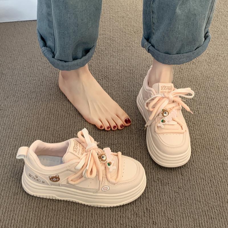 Rosa plattform sportssko damesko vår 2025 ny chic nisjedesign pustende student allsidige boardsko