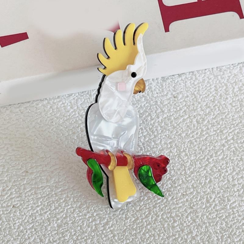 Fashionable Sophisticated Parrot Lapel Pin with Dripping Oil Designs Contrast Accessory for Party Supplies Costumes