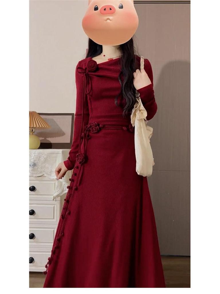 Elegant Red Waist-Cinching Dress for Women – Perfect for Spring and Autumn, Versatile as Inner or Outer Wear, Featuring a New Mid-Length Skirt Design