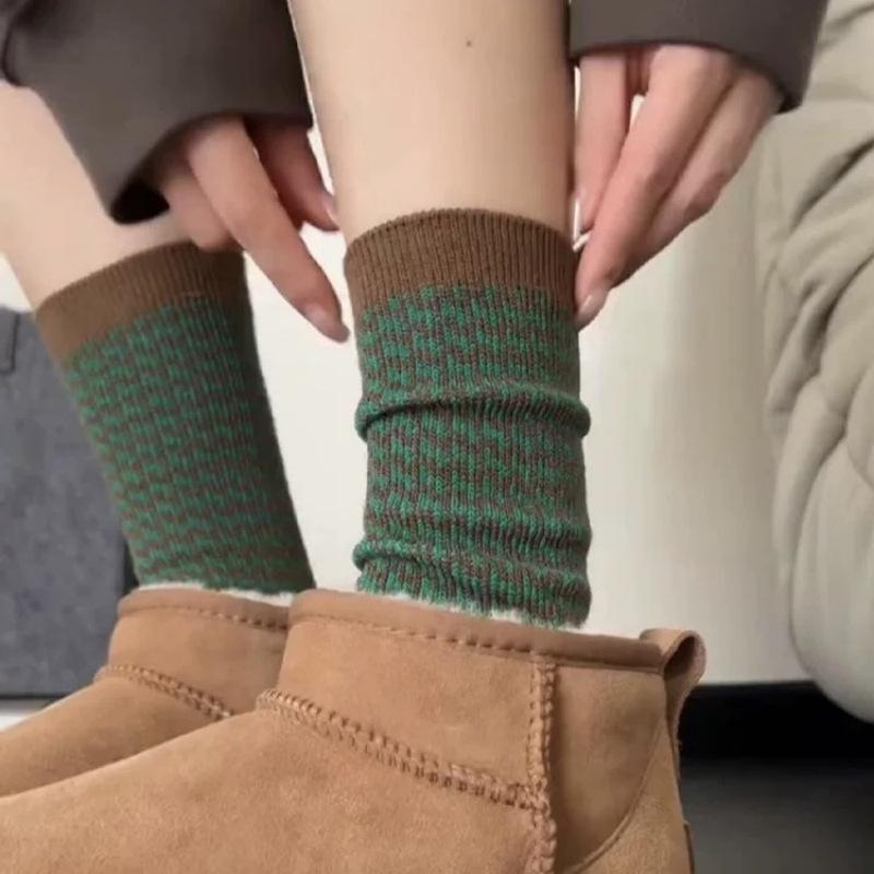Striped Socks, Women's Mid-calf Socks, Autumn and Winter Pure Cotton Socks, Retro Checkered Spring and Autumn Long Socks, Pile Socks