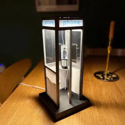 Retro Hohe Telefonzellenlampe Vintage Telefonzelle LED Nachtlicht Klassische Straßen-Telefonzelle Dekorative Tischlampe für Schlafzimmer Büro Wohnheim Dekoration