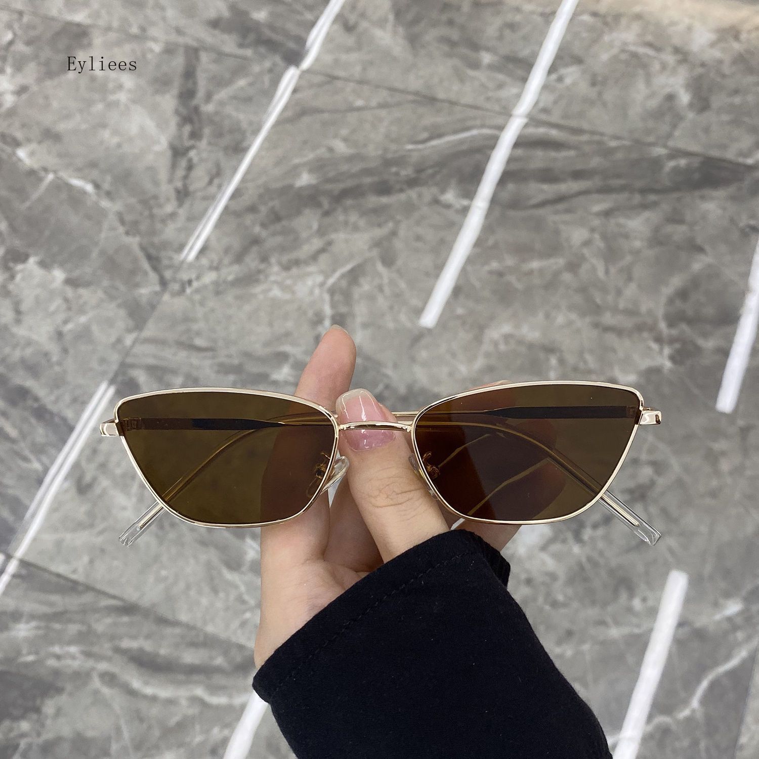 

Classic Retro Metal Punk Square Sunglasses Women Men Vintage Trendy Gold Small Frame Pilot Sun Glasses