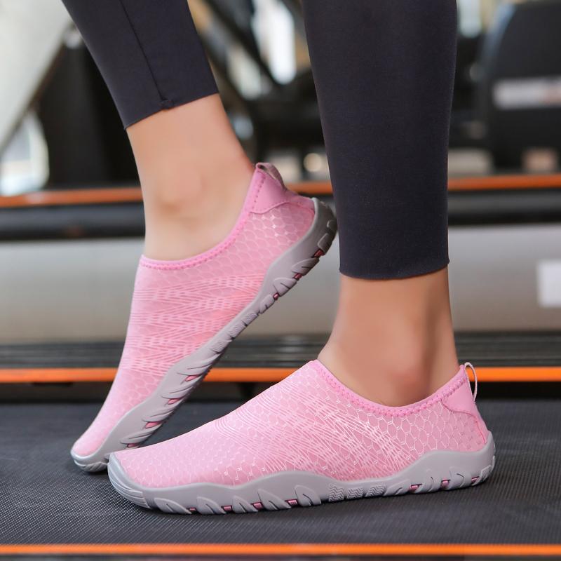 Fashion 2025 Couple Aqua Shoes Summer Lightweight Men Water Shoes Quick-drying Women Beach Shoes Soft Anti-slip Sneakers
