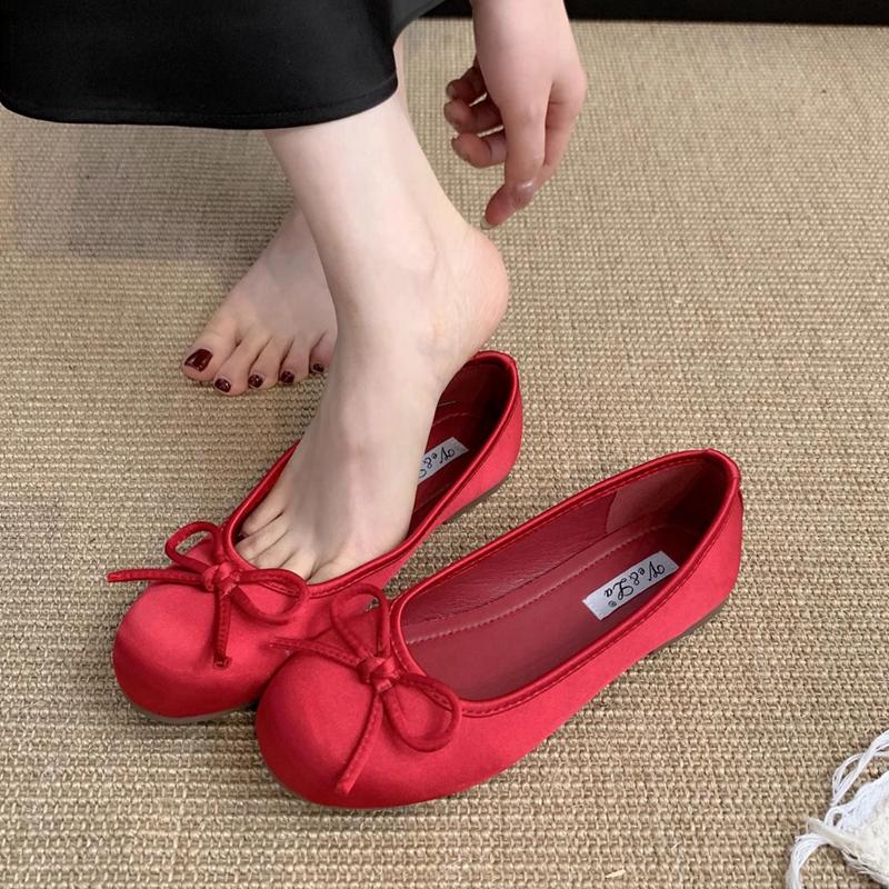 

Модные SUOJIALUN Весенние Новые Женские Балетки Модные С Круглым Носком Мелкие Слипоны Женские Повседневные Балетки Мягкие Балетки 39 красный
