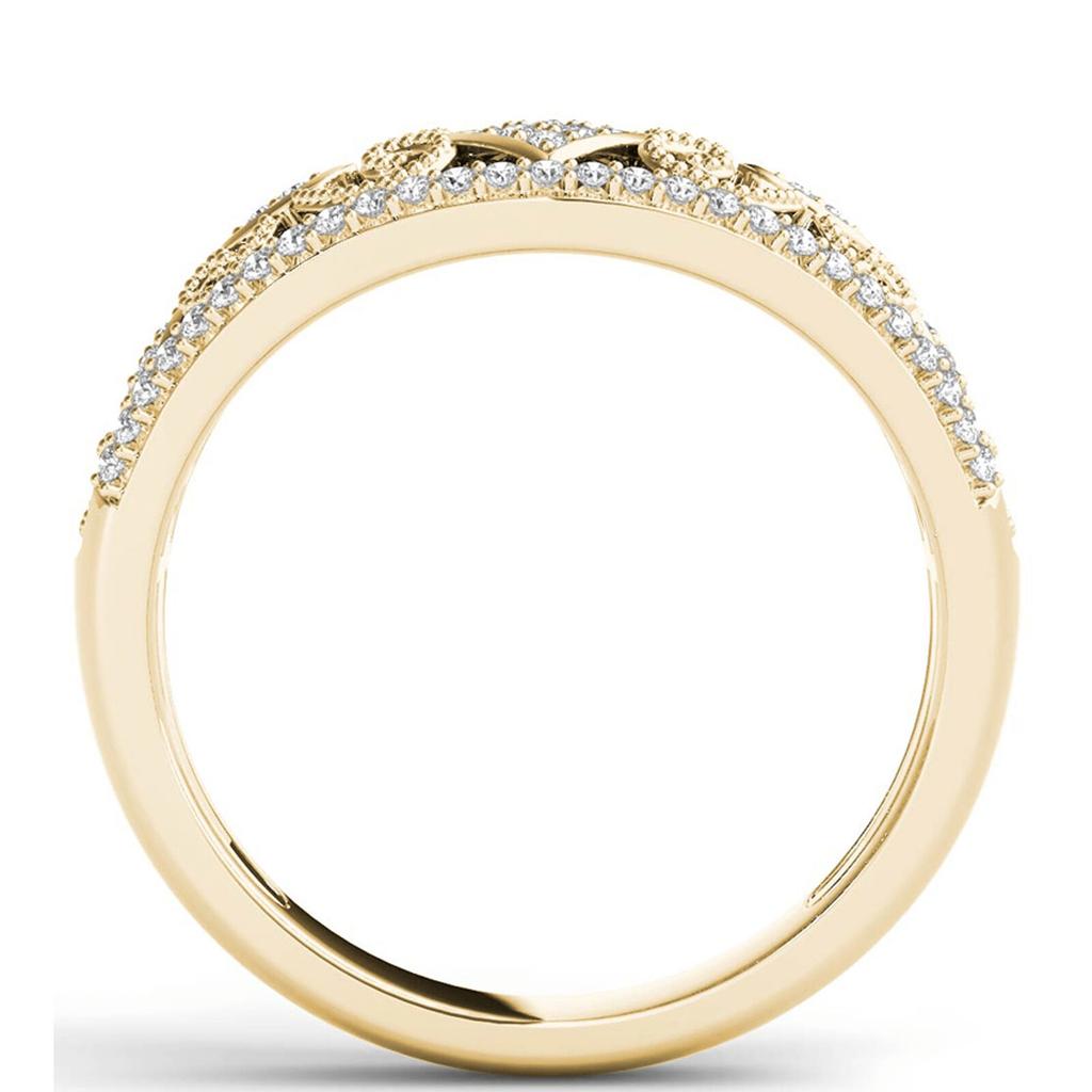 A gorgeous plated piece KC The golden copper ring is inlaid with sparkling synthetic zirconia, making it a perfect choice for women's wedding rings
