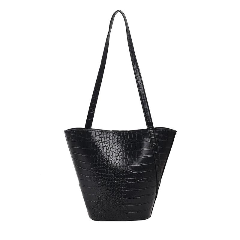Trendy Womens Retro Shoulder Bag In Soft Pu Material Ideal For Daily Use And Fashionable Outfits чёрный