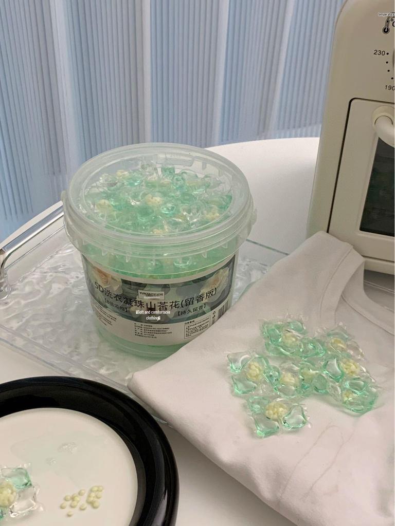 100 Capsule Large Bucket: Five-in-One Laundry Detergent Beads, Long-Lasting Fragrance, Softening, Stain Removal, and Cleaning.
