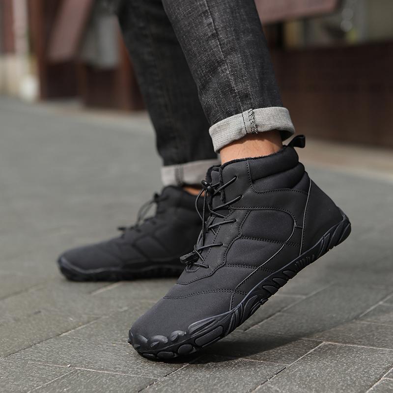 Botas de nieve de invierno para hombres y mujeres, zapatos de algodón que mantienen el calor, zapatos de senderismo al aire libre, botas de tobillo altas cálidas de felpa, zapatillas de deporte para hombre