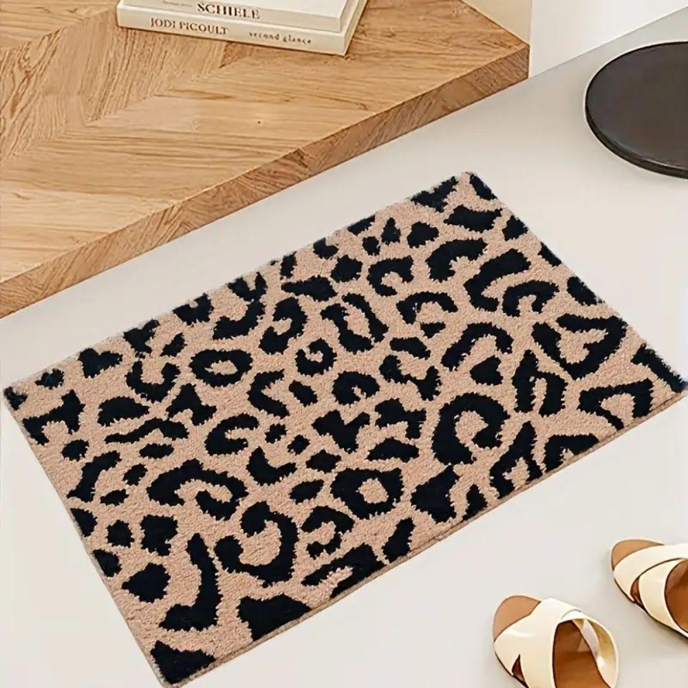 Cute Absorbent Bath Mat Non Slip Machine Washable Soft Leopard Bathroom Area Rug for Bathroom Home Entrance Decoration