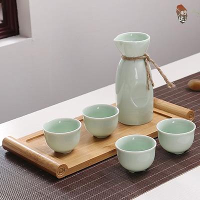 Japanese  Ceramic Tea Cup Izakaya Porcelain Bar Sets White Spirit Bottle Dispenser Sake Pot Sake Cup Kiln Porcelain Bar Set
