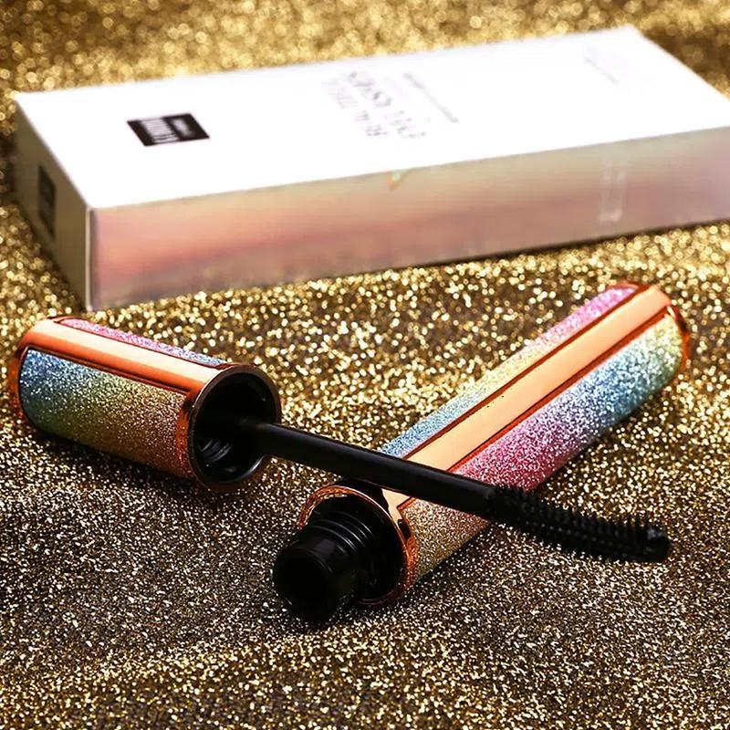 Mascara de lungire a genelor cu fibre de mătase 4D