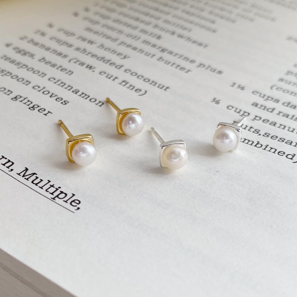 Sterling Silver Freshwater Pearl Square Stud Earrings – Elegant, Versatile, High-End Accessories for Women