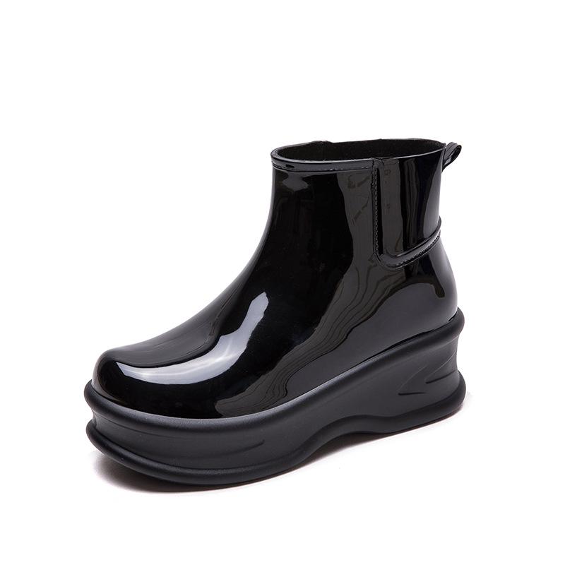 New Women's Plus Velvet Warm Mid-Calf Waterproof Rain Boots - Fashionable Outdoor Rubber Work Shoes
