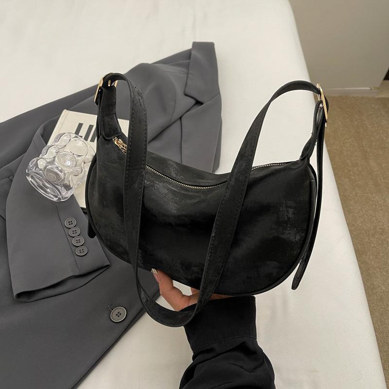 

Корейская версия сумки-пельменя большой вместимости для женщин, новая модная и стильная повседневная сумка через плечо, нишевый дизайн, сумка на плечо, трендовая