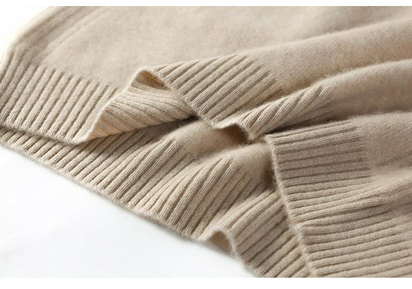Women's High-Neck Wool Sweater: Solid, Thick, Loose Knit for Autumn/Winter. Versatile Base Layer.